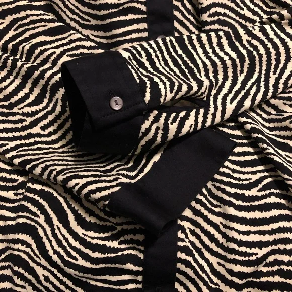 J. McLaughlin Betty Shirt Zebra Print Excellent - Picture 5 of 9